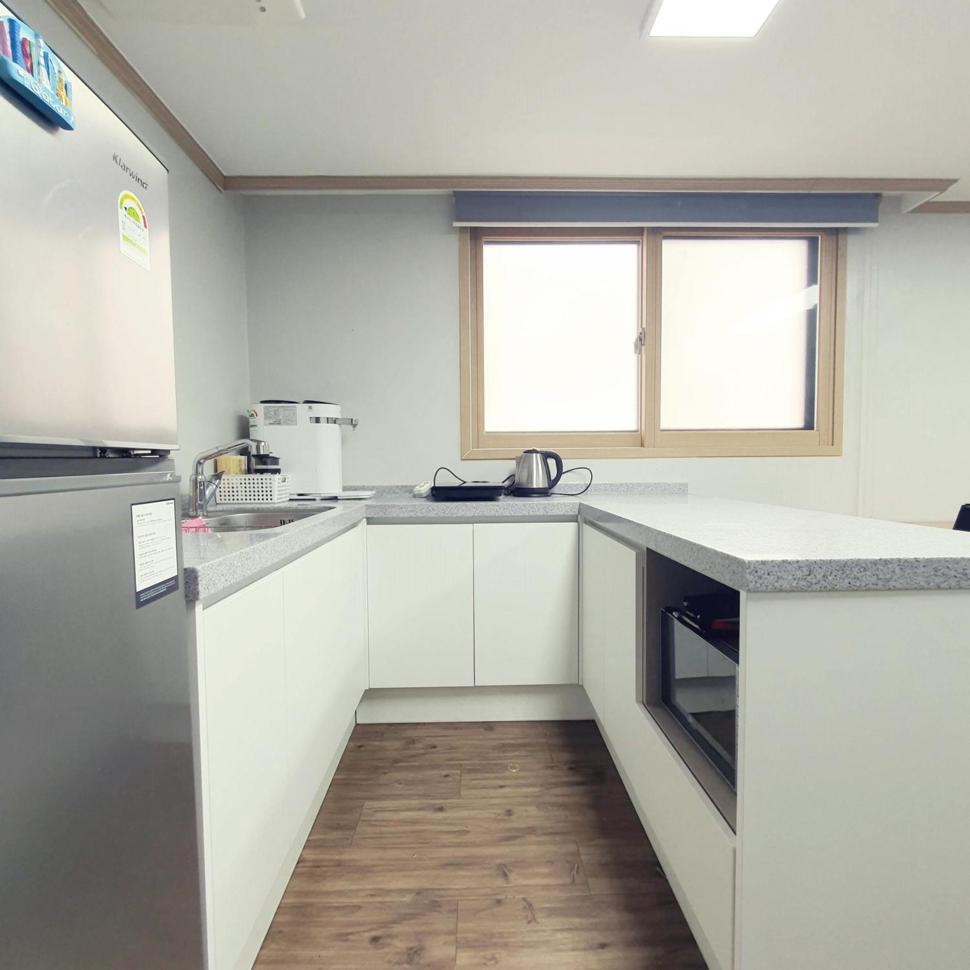 Roi Guesthouse Seoul Exterior photo